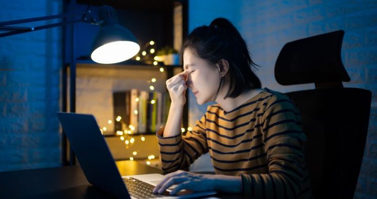 Digital Eye Strain: Symptoms, Causes & Prevention in the Digital Age