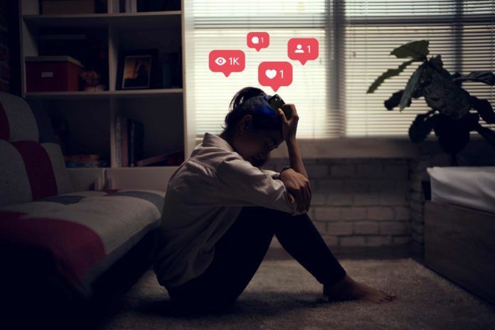 How Social Media Affects Mental Health